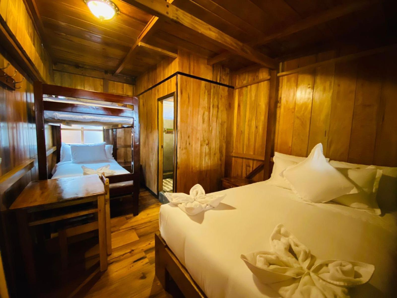 Guayabo Hostal Mindo Bilik gambar