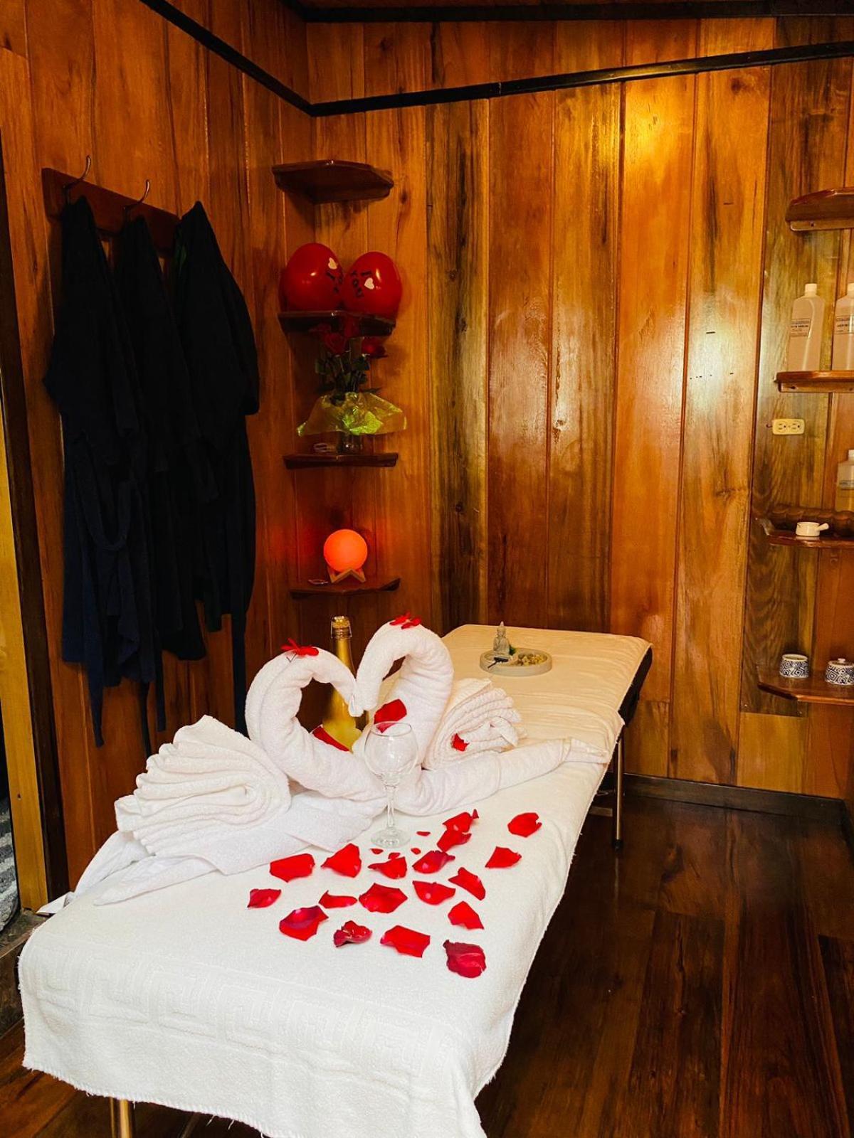 Guayabo Hostal Mindo Luaran gambar