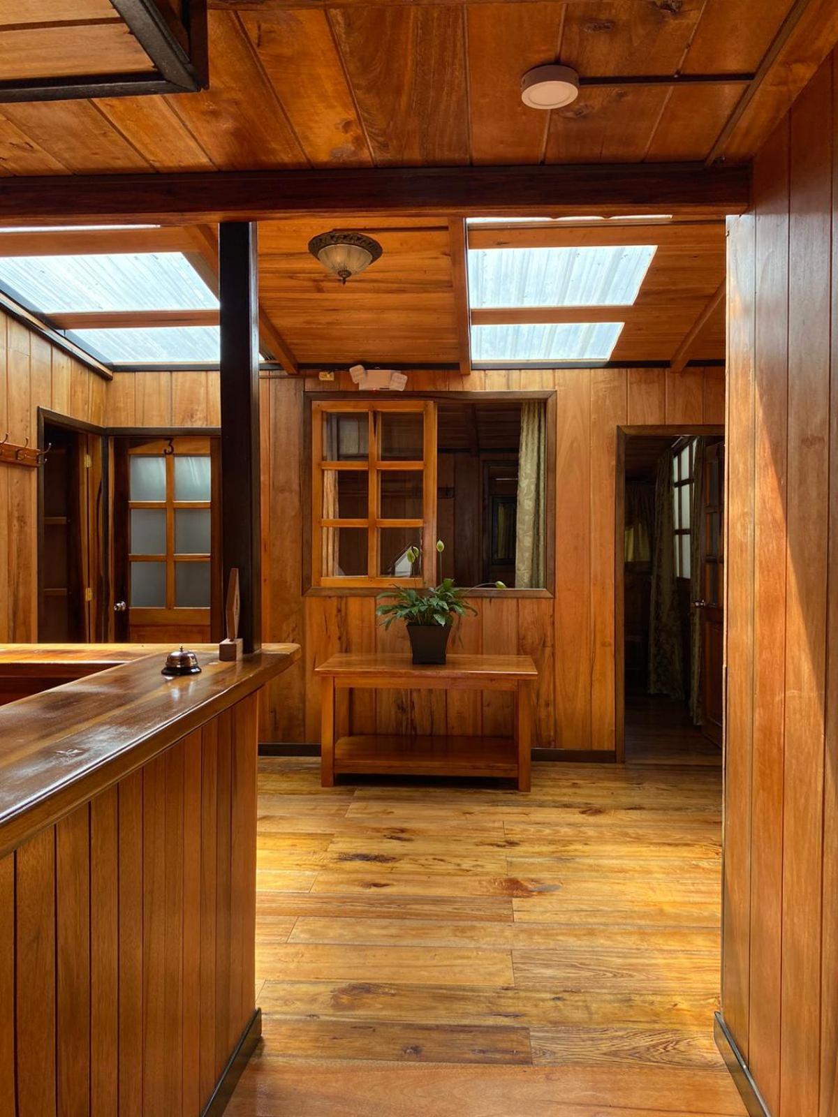 Guayabo Hostal Mindo Luaran gambar
