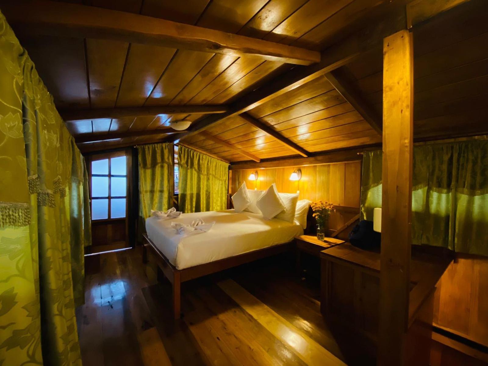 Guayabo Hostal Mindo Bilik gambar